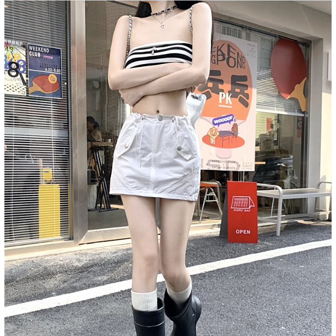 Chân váy dù ngắn rút dây túi nắp màu xám, trắng, kaki, đen