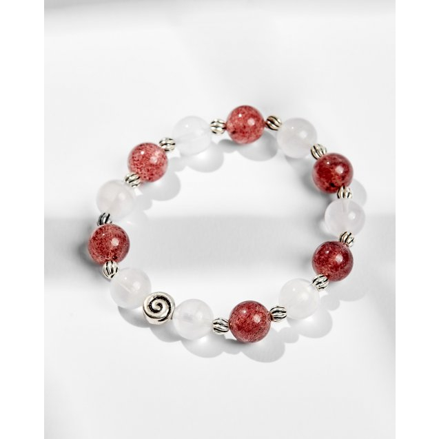 Vòng tay đá thạch anh trắng dâu charm bạc 925 tình duyên tài lộc may mắn phong thủy Udumbara
