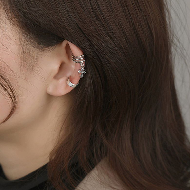 Khuyên tai nữ unisex bạc thái không cần lỗ bấm mặt thánh giá chữ thập kẹp vành (1 chiếc) | HARMONY ACCESSORIES K111