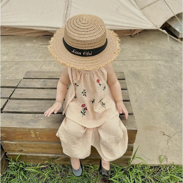 Bộ đồ bé gái cổ yếm thêu hoa dáng suông cho bé yêu từ 8-20kg