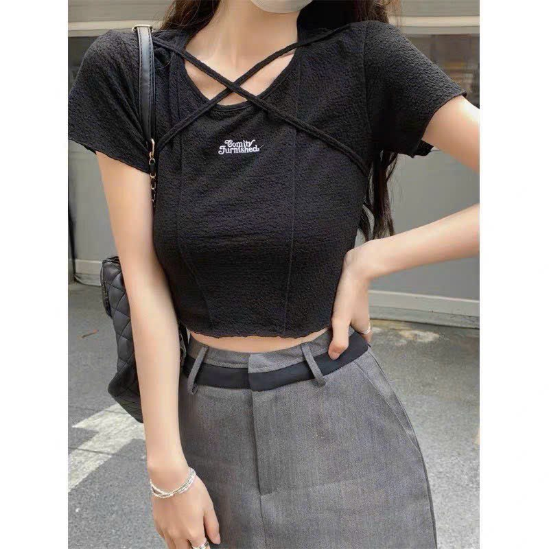 Áo Croptop Cổ Tròn Dây Chéo Thêu Tay Ngắn