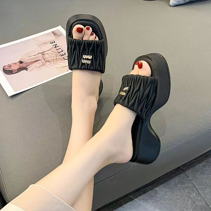 Dép lê đế dày kiểu Pháp đi bên ngoài nữ