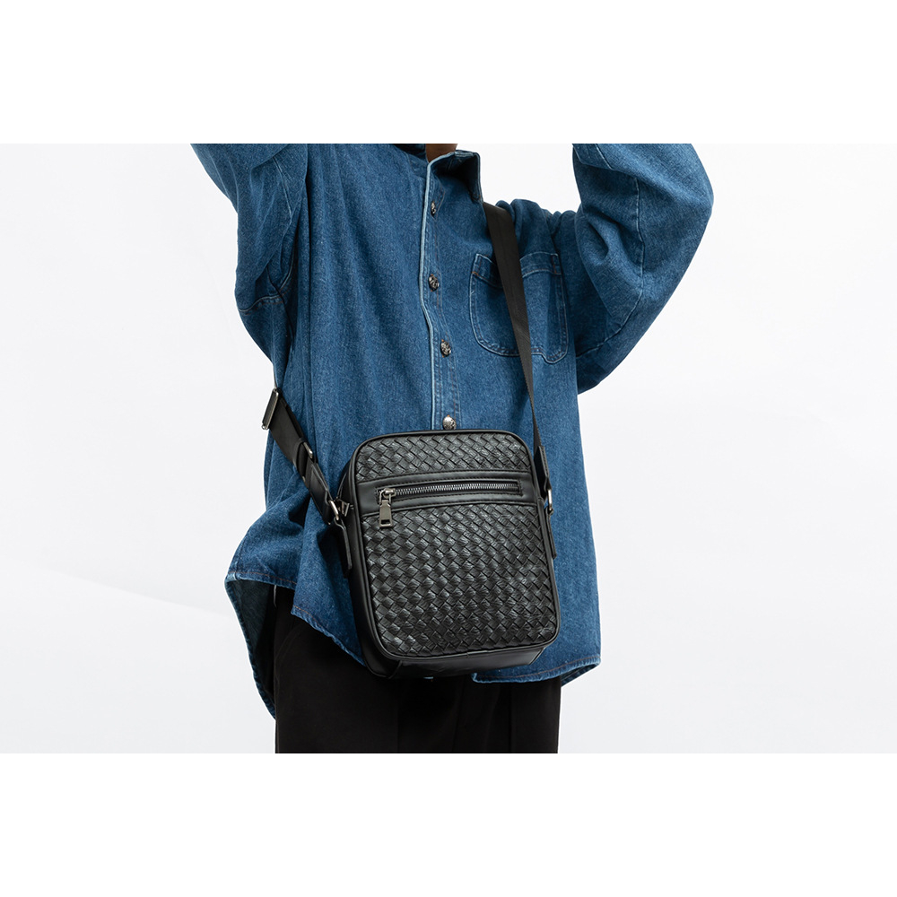 TÚI ĐEO CHÉO NAM DÁNG ĐỨNG ĐỰNG ĐIỆN THOẠI IPAD THỜI TRANG PHONG CÁCH 600