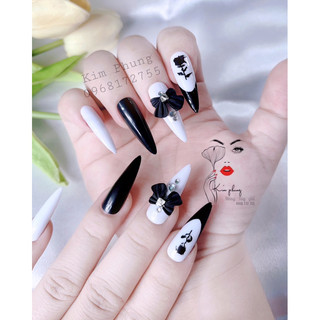 Bộ 24 móng nails thiết kế 9 chủ