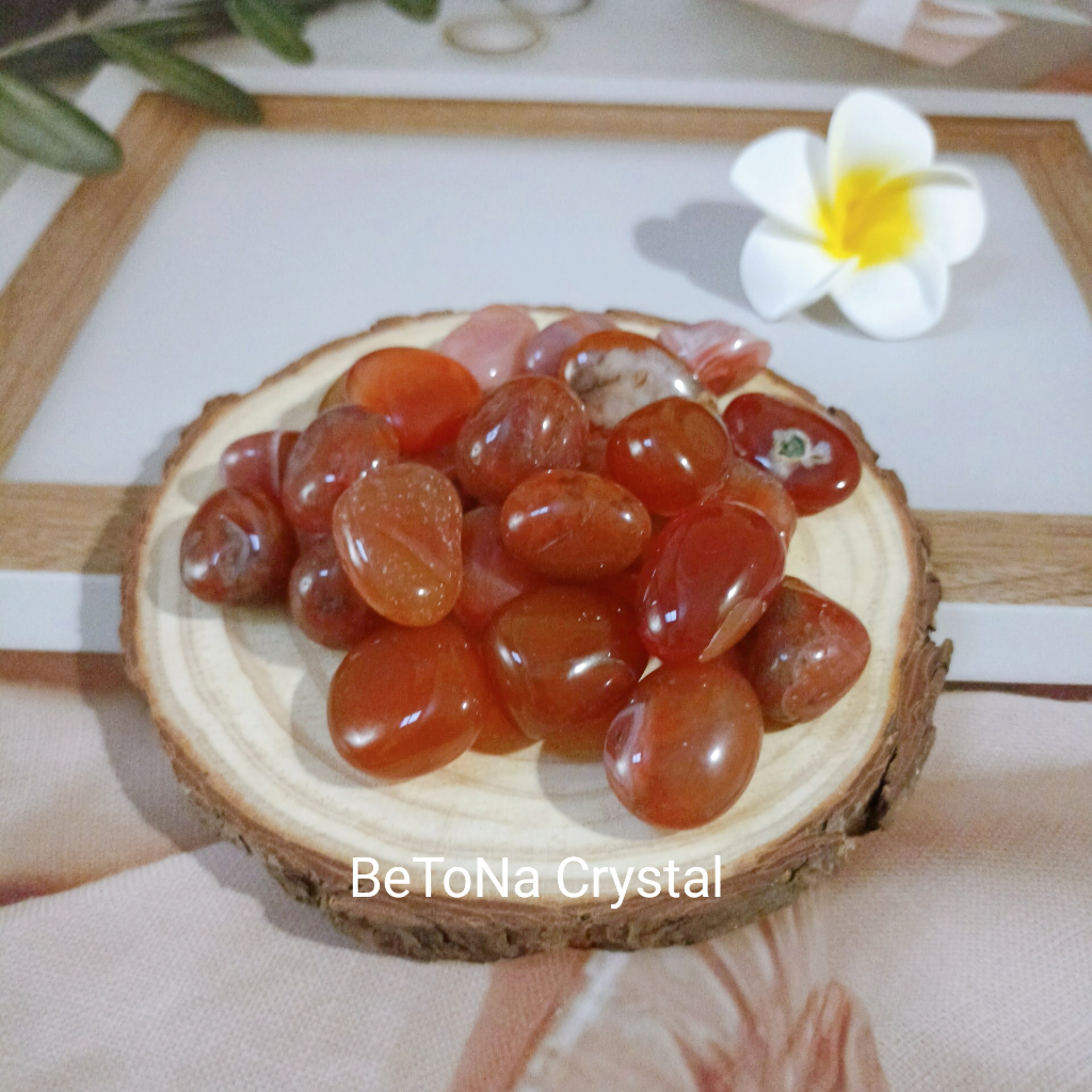 Viên đá Carnelian, đá thanh tẩy tarot