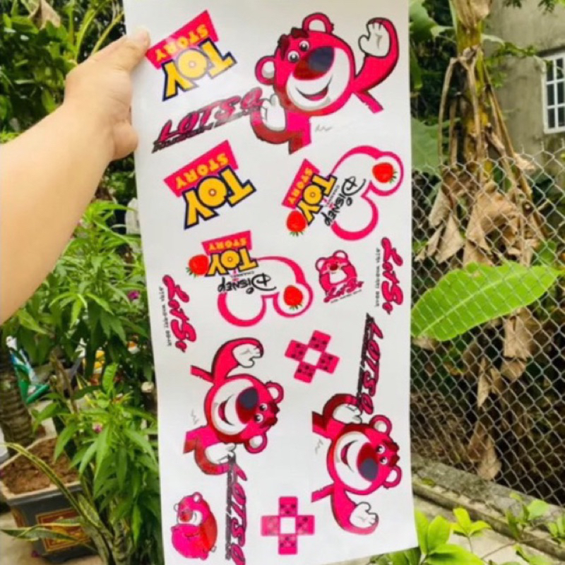 Tem Chế Trang Trí Xe Máy,Ô Tô,Láp Tóp,Điện Thoại Mẫu Gấu Dâu.