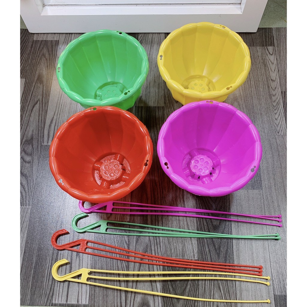 Chậu nhựa treo bí trồng cây hoa cỡ To, chậu bí treo hàng đẹp đủ màu sắc nhựa dày đẹp.