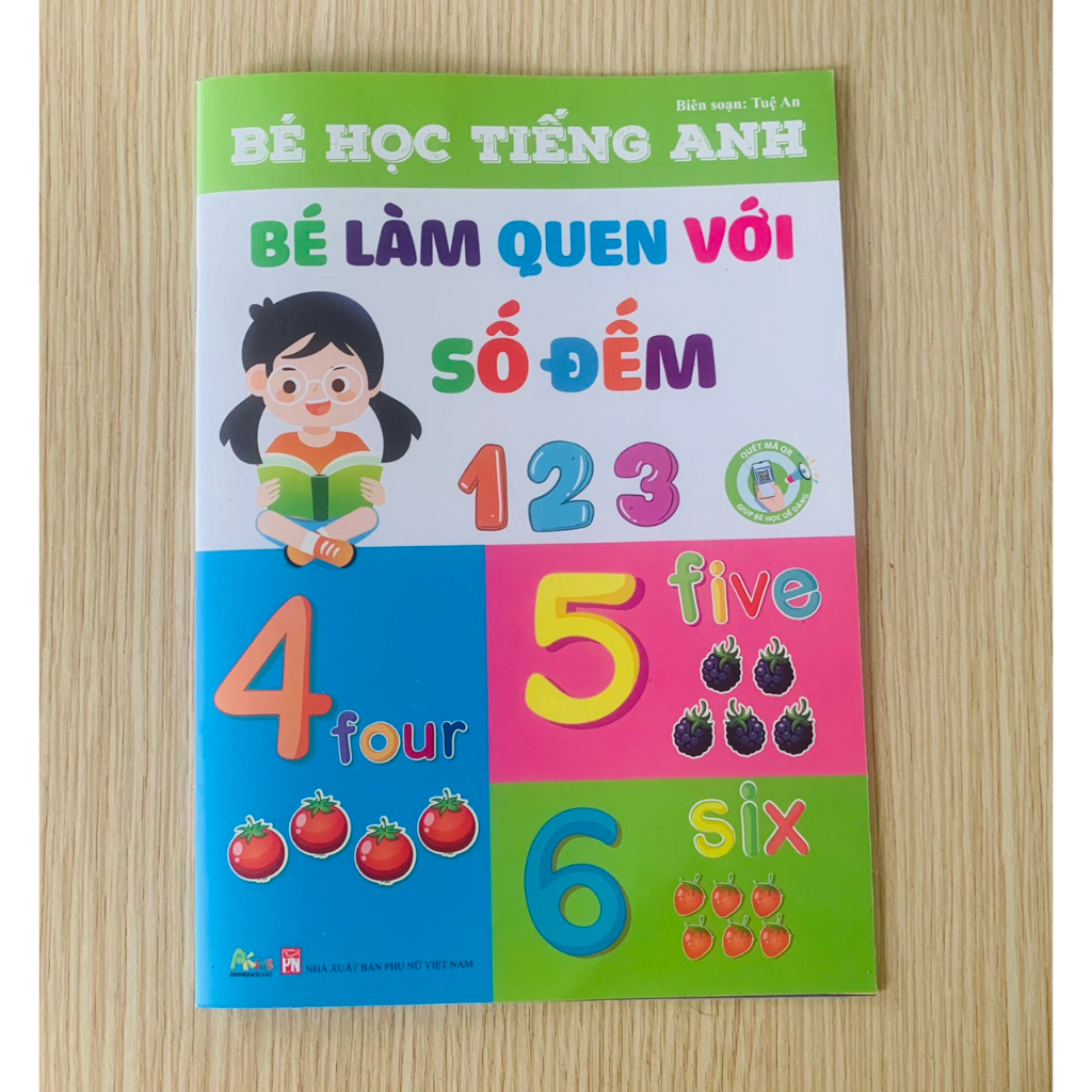 Sách - Bé Học Tiếng Anh - Bé Làm Quen Tập Tô Với Chữ Cái Và Số Đếm ( Lẻ Tùy Chọn )