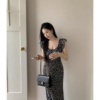 Đầm hoa nhí lụa dáng dài hở lưng