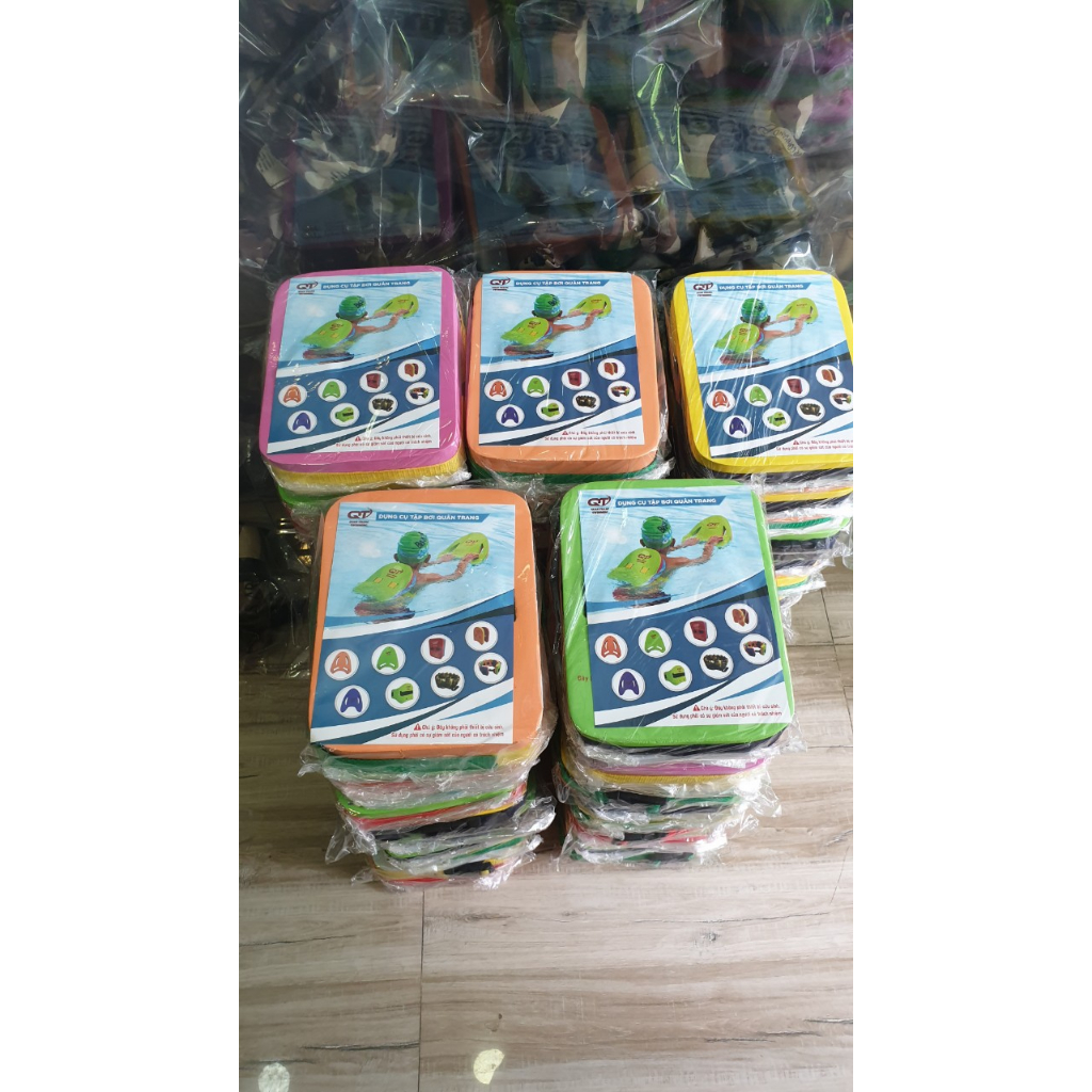 Phao lưng tập bơi Thắng Lợi, Quân Trang cho trẻ em