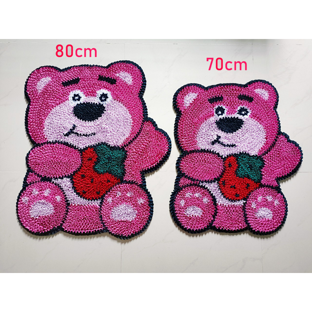 Thảm trang trí thảm lau chân gấu dâu lotso may thủ công