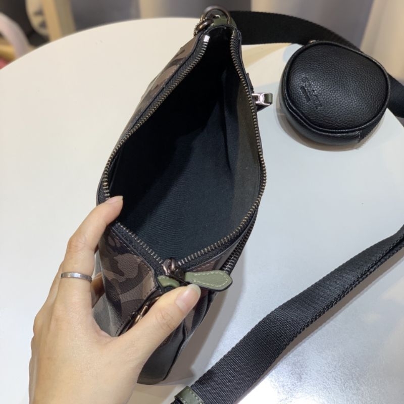 Túi COACH Holden Crossbody In Signature Canvas