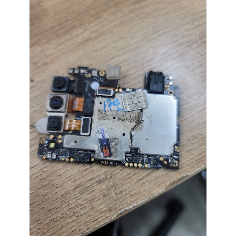 Main điện thoại vsmart joy3