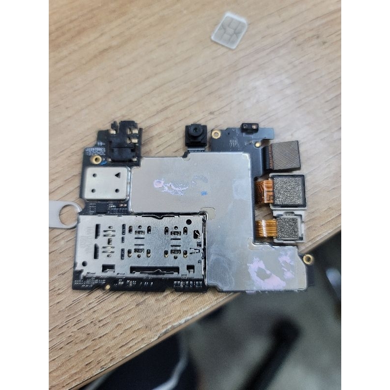 Main điện thoại vsmart joy3