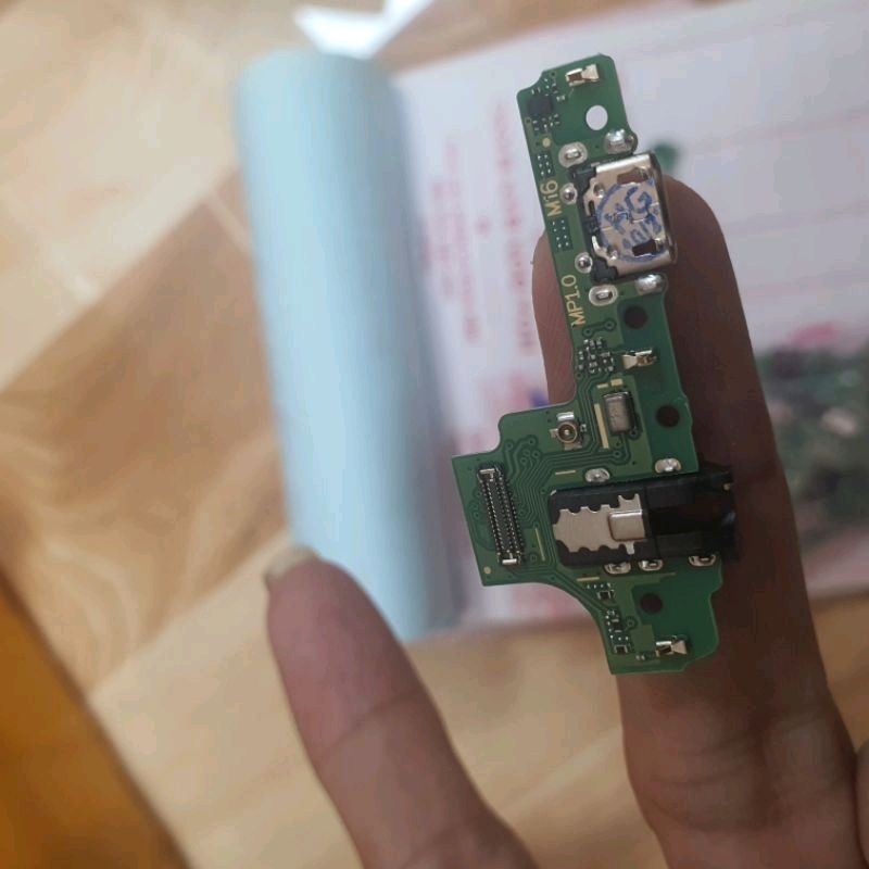 Cụm bo sạc samsung A10s M15 M16