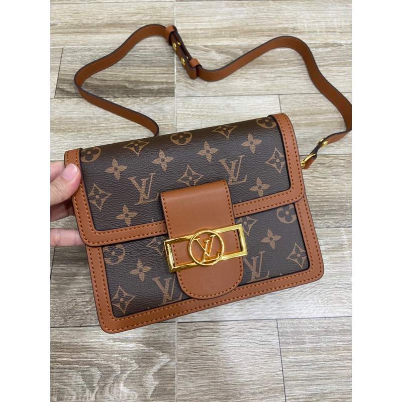 Túi si hiệu LV Dauphin