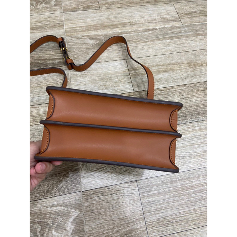 Túi si hiệu LV Dauphin