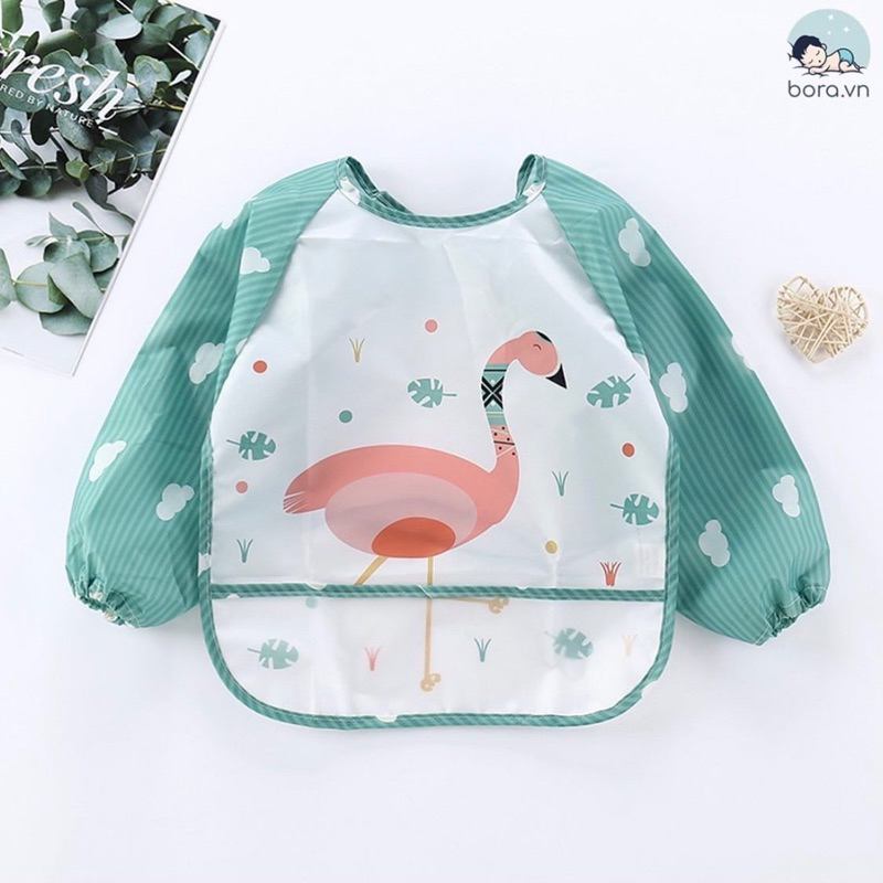 Áo yếm dài tay đằng sau có dây điều chỉnh cho bé ăn dặm