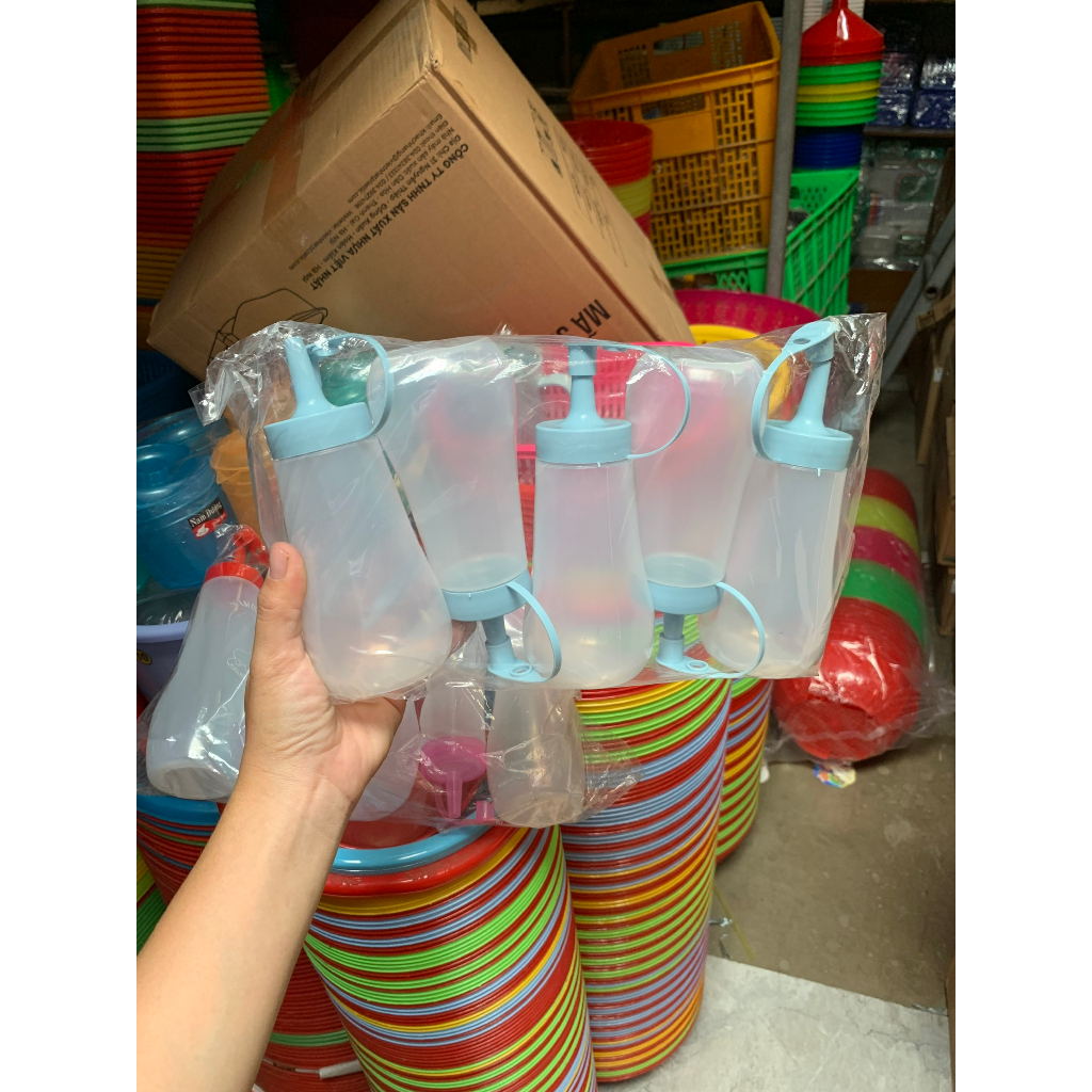 Combo 5 Chai đựng tương ớt đáy bầu, bình đựng sốt, nước mắm nhựa PP có 2 side