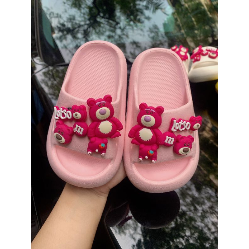 Dép gấu dâu cho bé