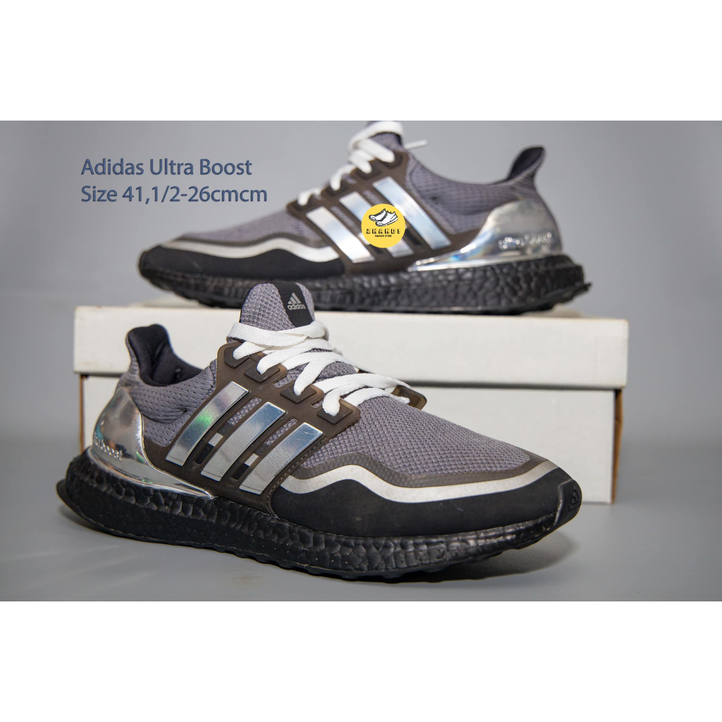 Giày nam  Adidas Ultra Boost, màu đen xám