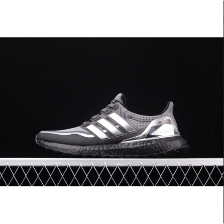 Giày nam  Adidas Ultra Boost, màu đen xám