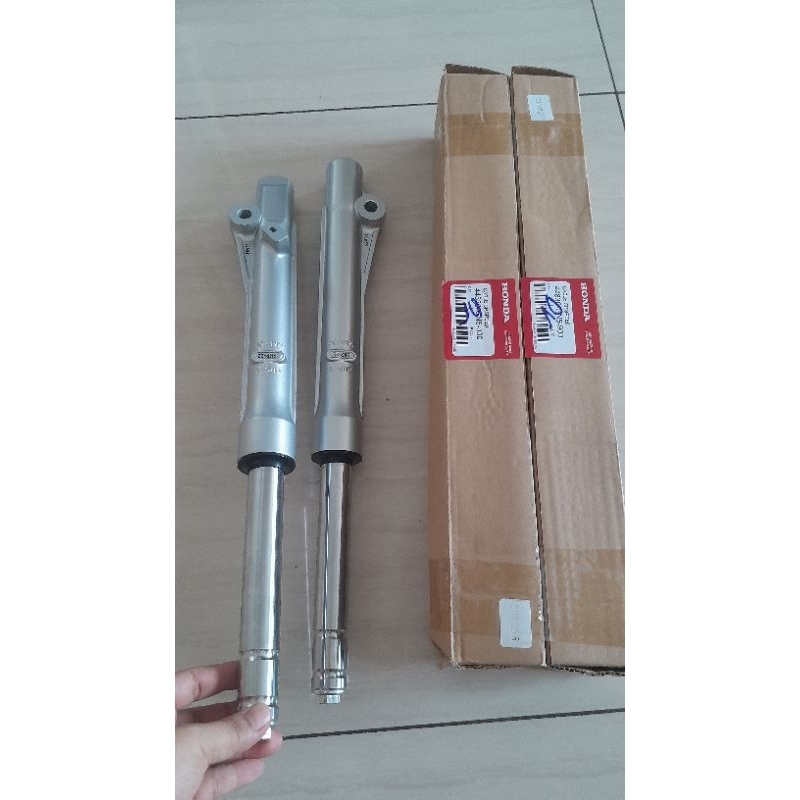 phuộc trước xe draem thái