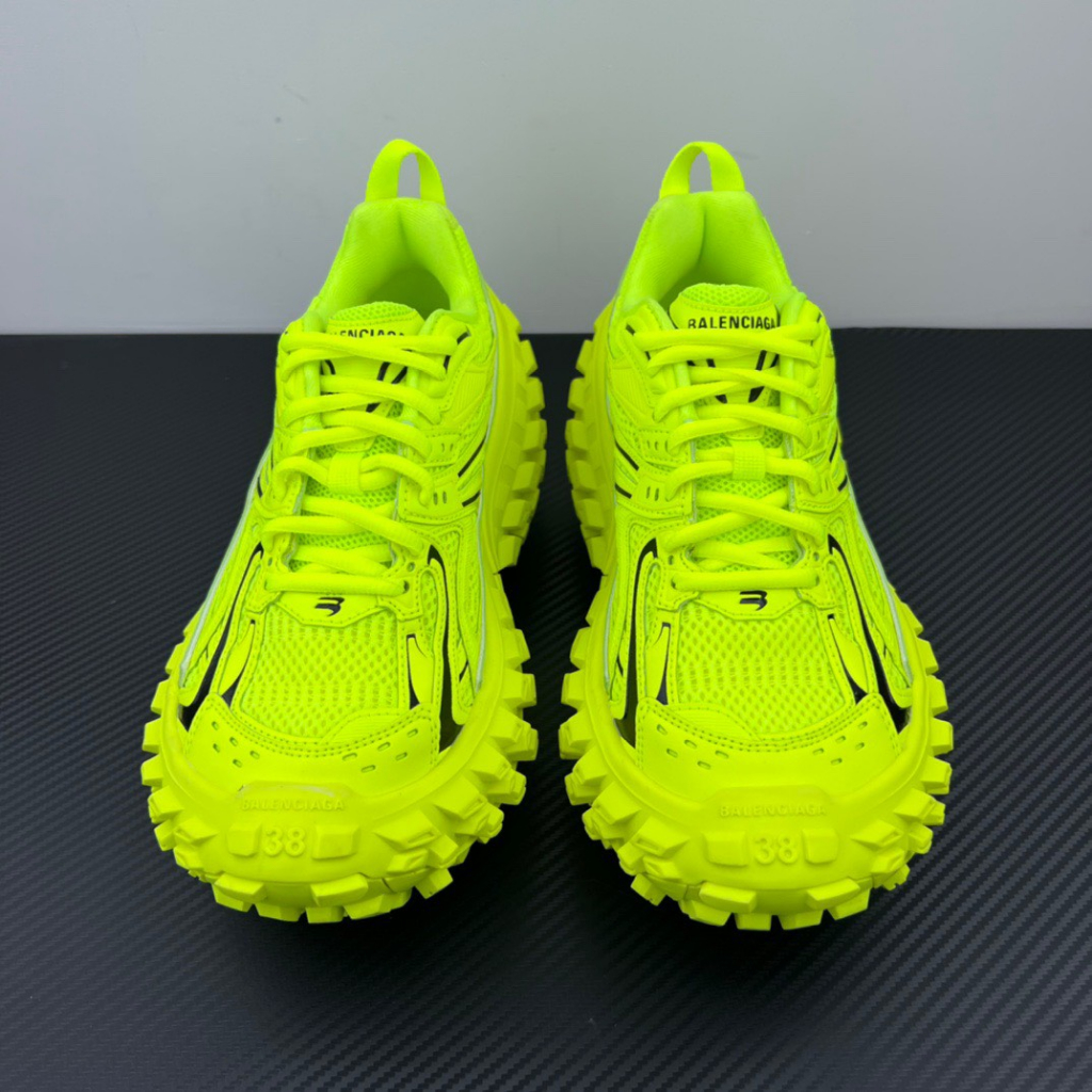 Giày Balenciaga Defender " Fluorescent Green "