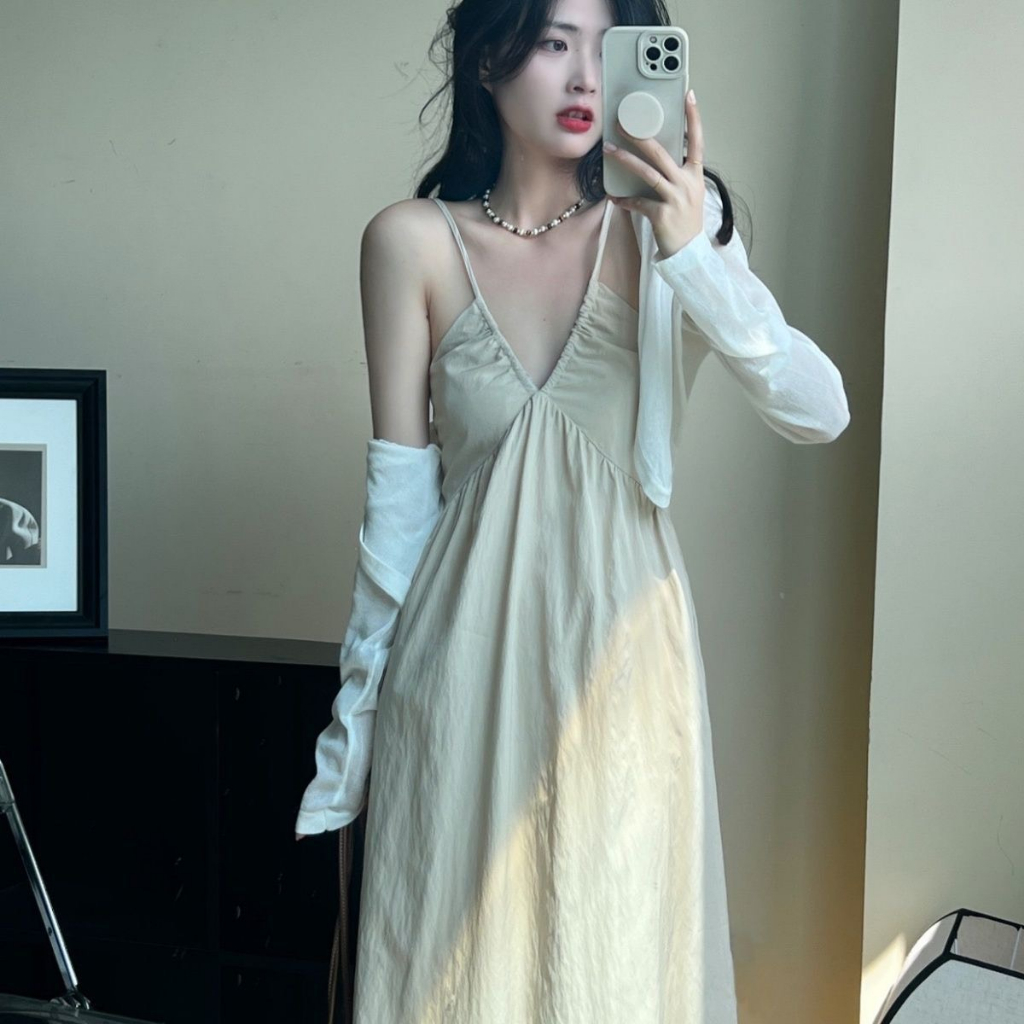 Váy hai dây cổ V dáng dài quyến rũ thời trang cho nữ