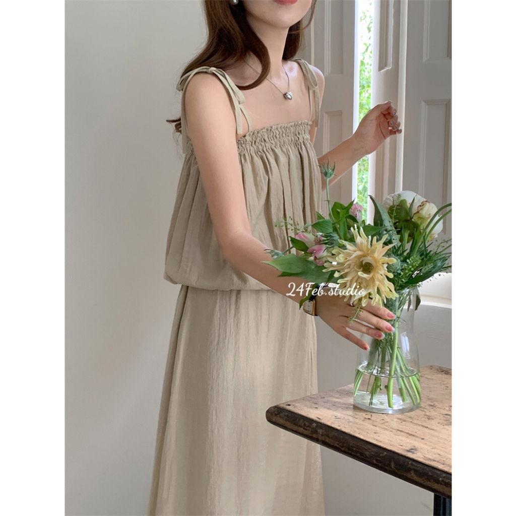Set áo boom hai dây kèm chân váy dài phong cách vintage Hàn Quốc
