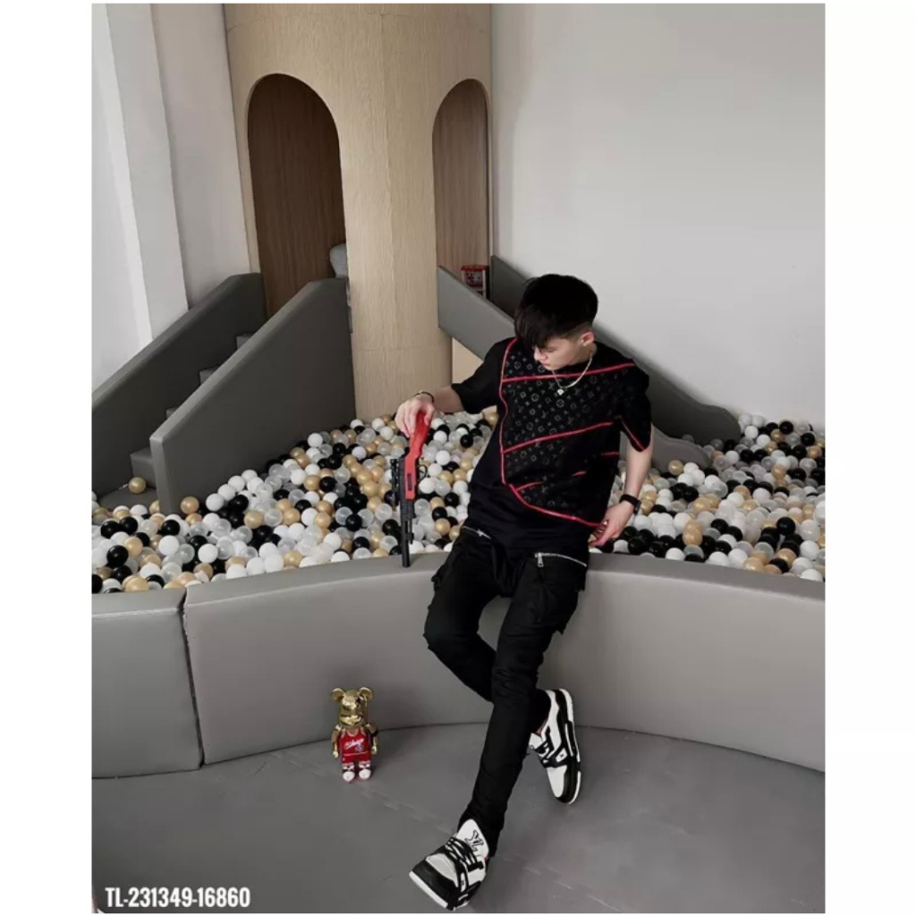 Áo Phông LV Họa Tiết Monogram Cực Nét - Áo Thun LV Chất Liệu CottoN CAM  KẾT DÀY SỊN