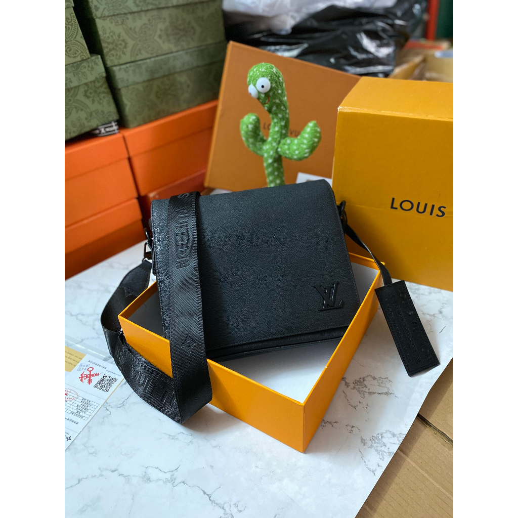 Túi đeo chéo nam lv bản mới xịn sò fullbox