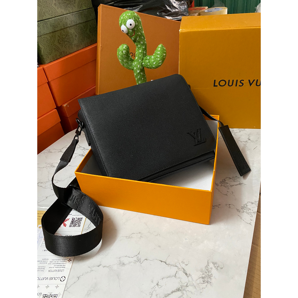 Túi đeo chéo nam lv bản mới xịn sò fullbox