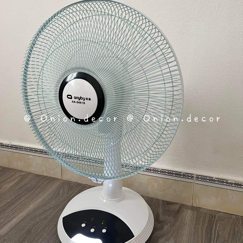 Sẵn Quạt tích điện anyby 5 cánh pin trâu dùng 5-45 tiếng
