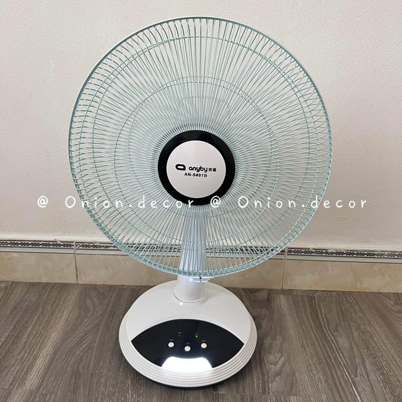 Sẵn Quạt tích điện anyby 5 cánh pin trâu dùng 5-45 tiếng