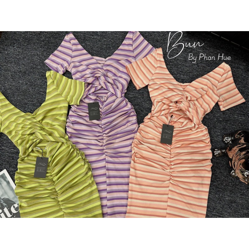 Váy body tăm kẻ rúm ngực dáng dài tôn dáng