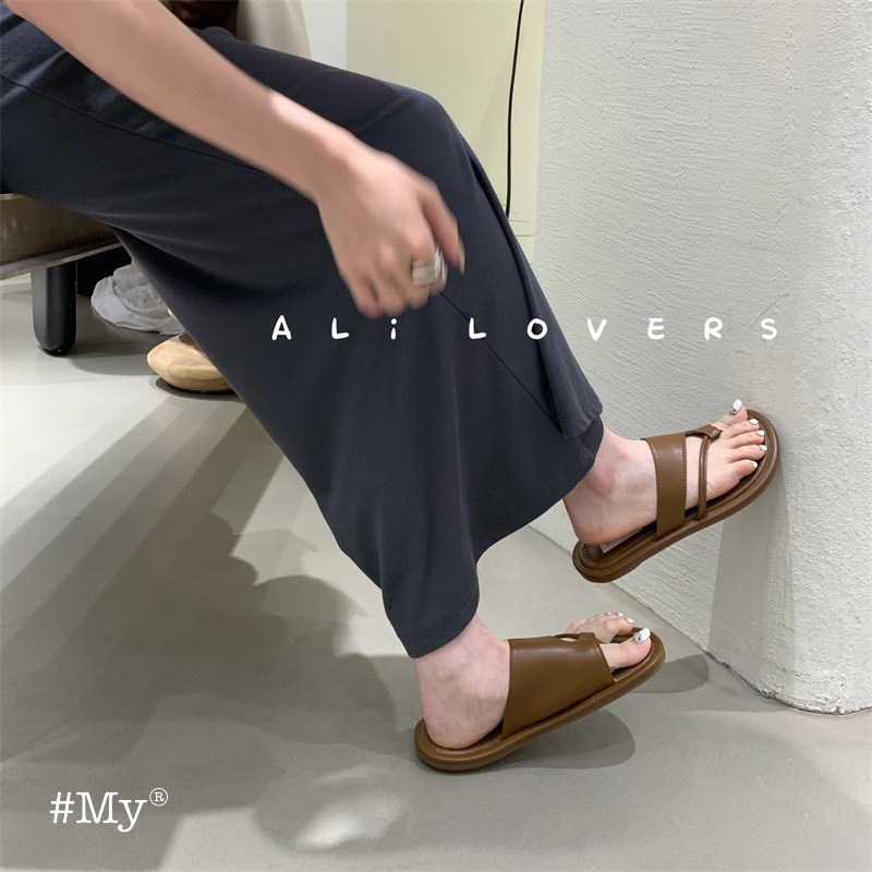 Dép xỏ ngón quai da chéo