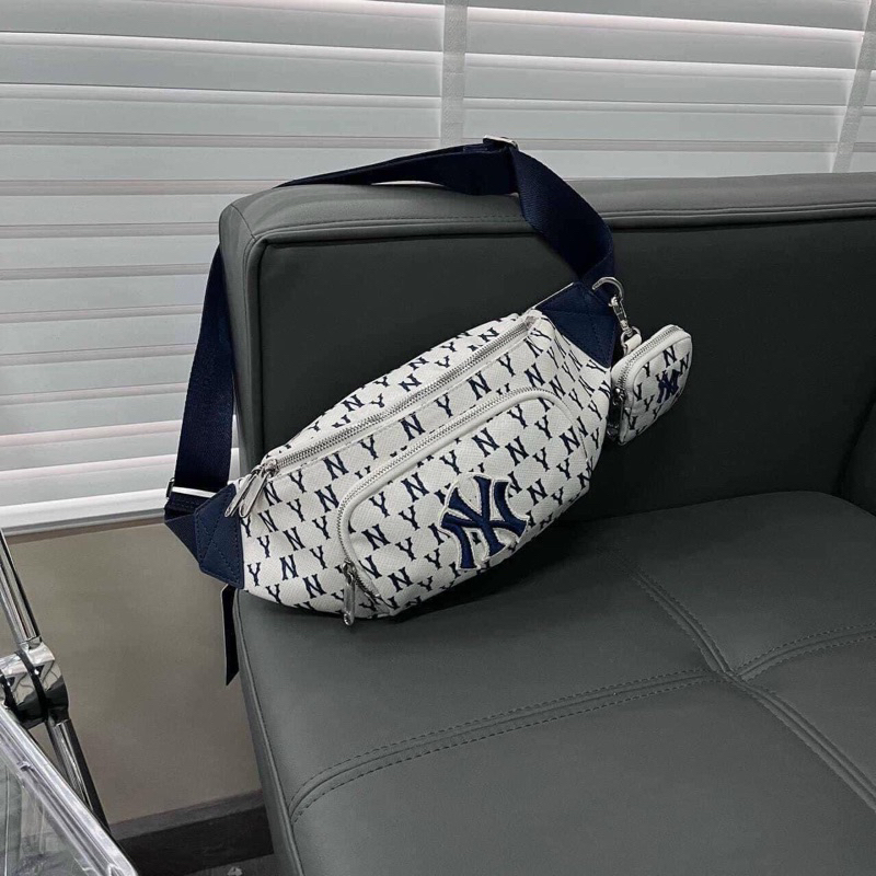 Túi bao tử MLB bản monogram