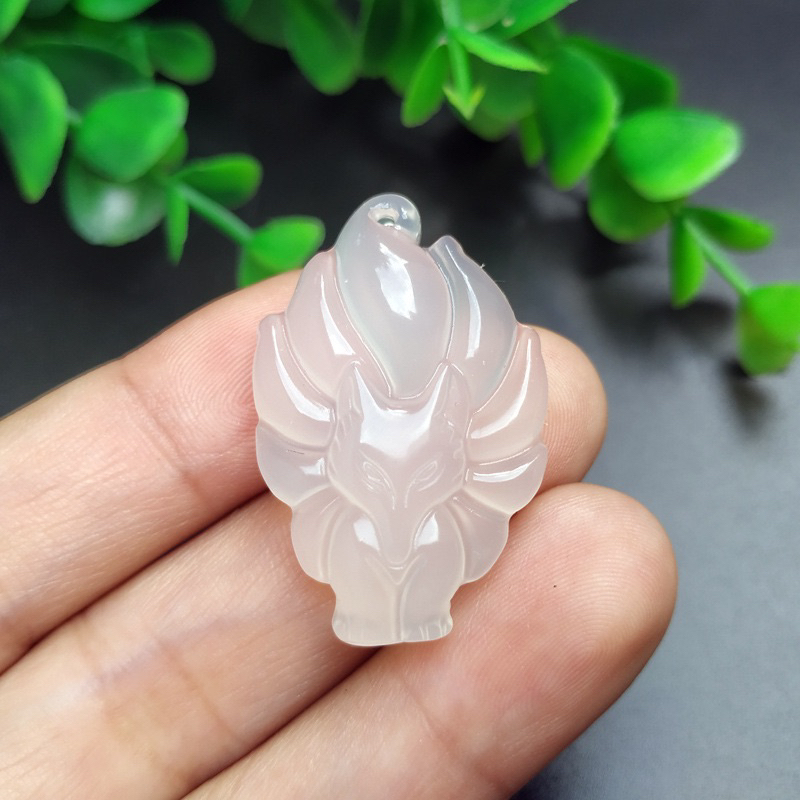 Mặt Dây Chuyền Đá Mã Não Tự Nhiên Khắc Hình Cáo May Mắn