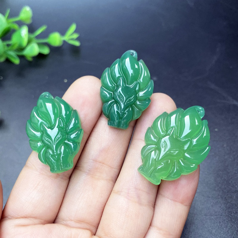 Mặt Dây Chuyền Đá Mã Não Tự Nhiên Khắc Hồ ly chúa May Mắn