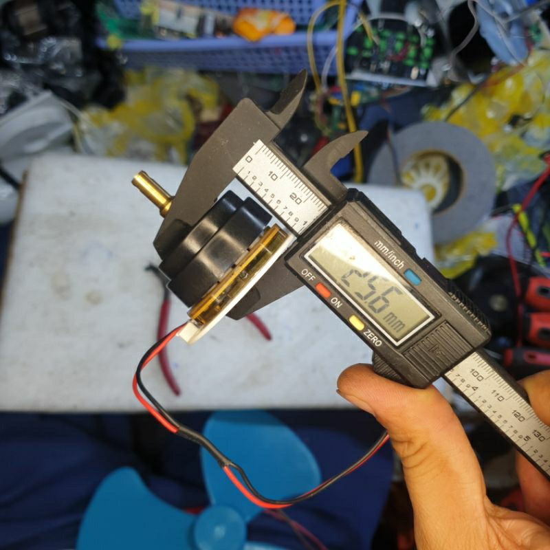 Combo chế quạt 12v cánh B2  không chổi than, hoặc cắm sạc dự phòng