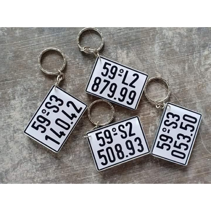 Móc khóa mica in 2 mặt theo yêu cầu