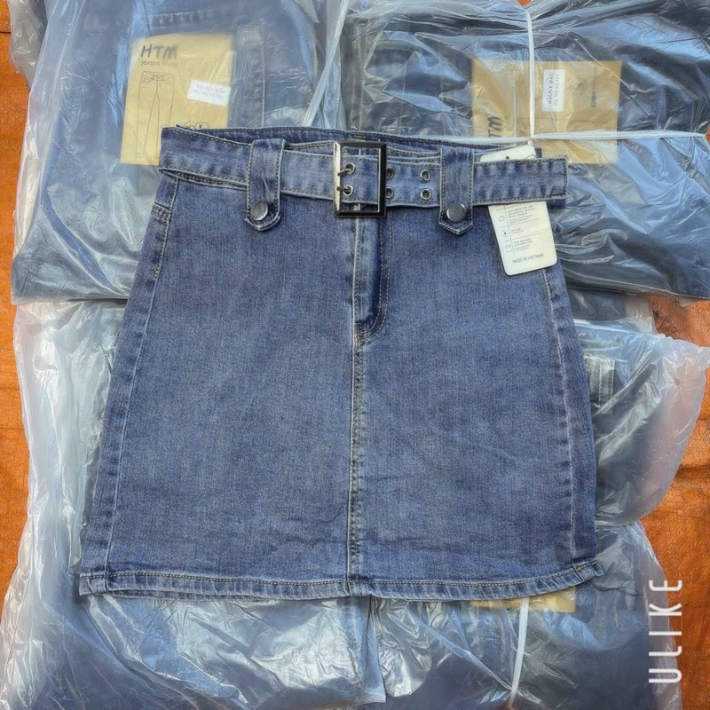 Chân Váy Jean Chữ A Kèm Đai