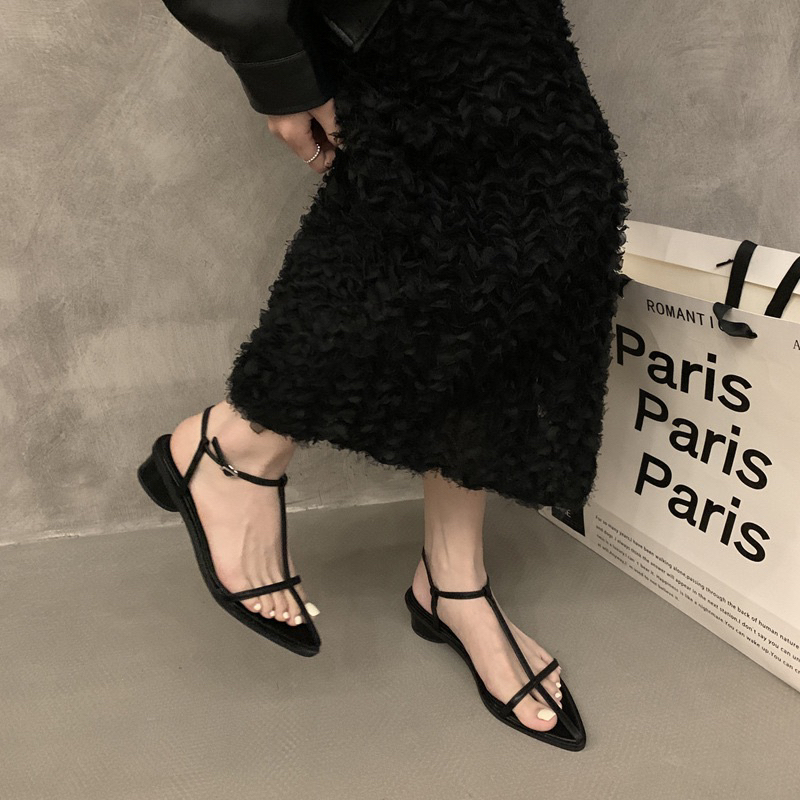 Sandal Mũi Nhọn Dây Mảnh Đế 3p New Đi lùi 1 size Sẵn