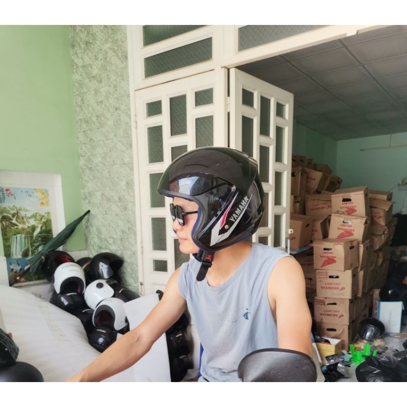 Nón yamaha 3/4 không kính che mặt