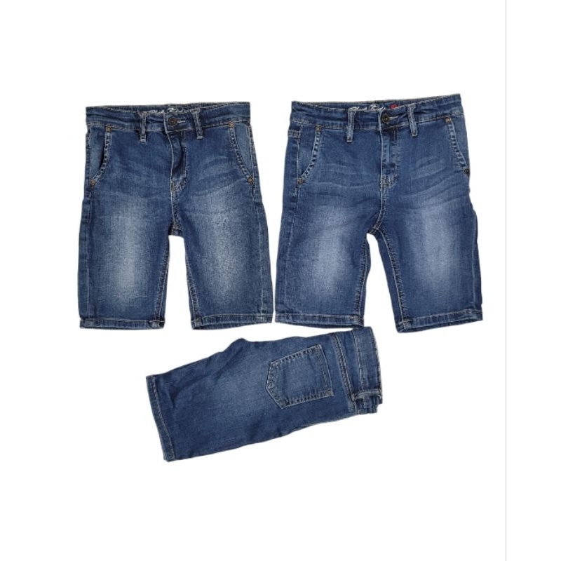 Quần short jeans bé trai VNXK vải co giản có dây tăng đơ.