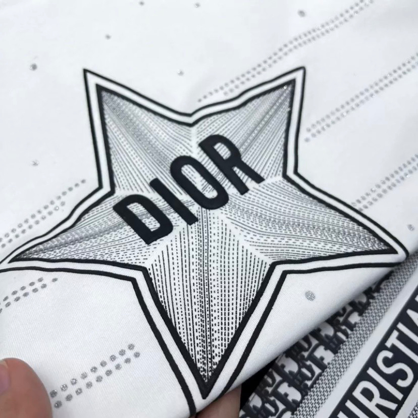 Áo thun nam nữ cotton đính đá cao cấp Áo phông Premium vải cotton in hình nam nữ mới nhất