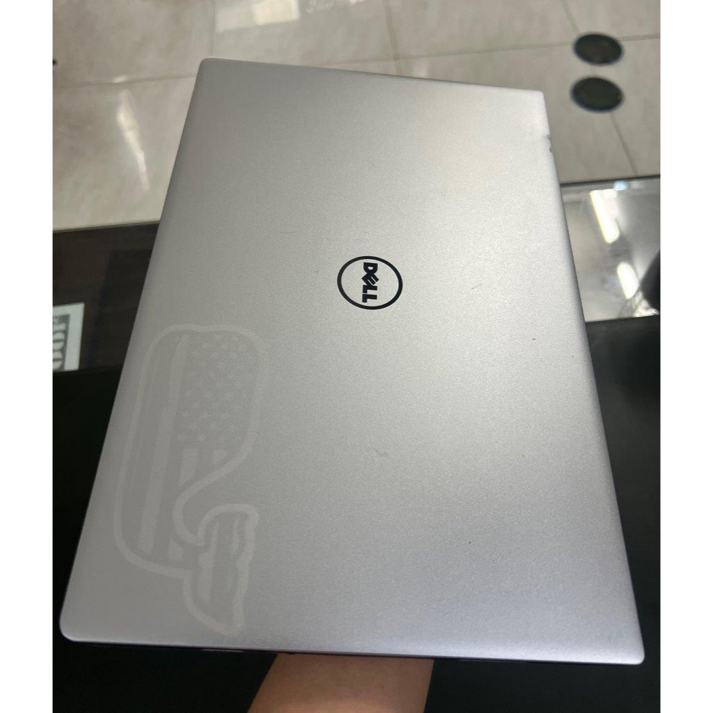 Laptop Dell xps 9350 13.3" 3k touch (i5 6200U/8G/256G/3k touch) - (đọc miêu tả)