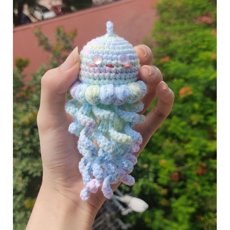 Móc khoá sứa len handmade nhiều màu sắc