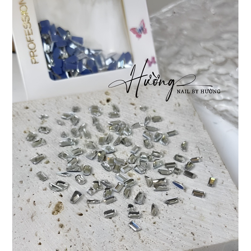 Đá chân bằng size bé